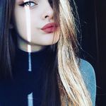 Kate Cornell - @hurewithnojob - Instagram