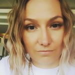 Kate Crook - @kate_james27 - Instagram