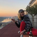 Katie Hayes - @katedevine28 - Instagram