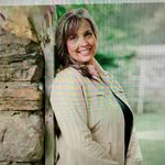 Kate Hemphill - @katehemphillrealtor - Instagram