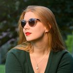 Kate Kerns - @katekernswrites - Instagram