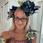Kate Lindquist - @peaceloveart_ - Instagram