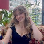 Kate - @katelipson - Instagram