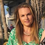 Kate Lowe - @kate_lowe87 - Instagram