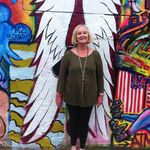 Kate McLeod - @girldriverusa - Instagram