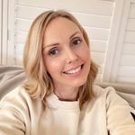 Kate Roach - @kateykate14 - Instagram