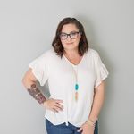 Kate Sauer - @katesauerauthor - Instagram