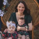 Kate Schumann - @scrunchy.moms.club - Instagram