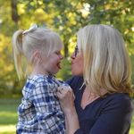 Kate Stacy - @theblondeheartmom - Instagram