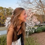 KATE WARTA - @katewartaa - Instagram
