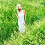 Katelynn Albrecht 🦋 motherhood + lifestyle - @kateandthechaos - Instagram