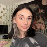 Kate - @katelyncarden - Instagram
