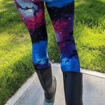 Kaitlyn M. Fairchild - @leggingadventures - Instagram