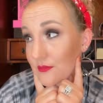 Katelyn Gebhart - @blushthefaceup - Instagram