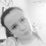 Katelyn Henderson - @mrs_unicorn_rainbows - Instagram