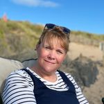 Kath Edwards - @me_ktbee - Instagram
