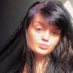 Katherine Walden - @katwalden2002 - Instagram