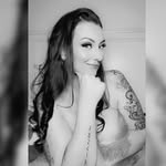 Kathryn Erickson - @kate_a_saurus_rex - Instagram