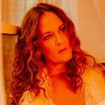 Kathryn James - @surfnyoga - Instagram