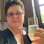 Kathryn Watts - @kathryn.watts.3998 - Instagram