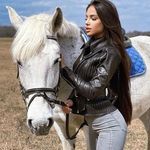 Kathleen Bender - @usa11560 - Instagram