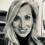 Kathleen Hamill - @kathleencuratesart - Instagram