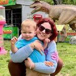 Kathryn Abbott - @katwin234 - Instagram