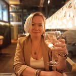 Kathryn Bourne - @kathrynbourne42 - Instagram