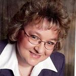 Kathy Joubert - @kathyjoubertwicklesscandles - Instagram