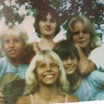 Kathy Laughlin - @bennysspaceships - Instagram