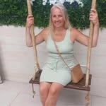 Katy Pinder - @katygreathead - Instagram