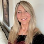 Kathy Stoops - @kathystoops_itsaheartlife - Instagram