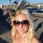 Katherine Thatcher - @theartfultourist - Instagram