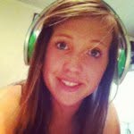 Leah Oneal - @katiebeat - Instagram