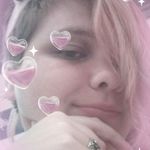 Katie Dowell - @djbellaspacepaw - Instagram