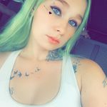 Katie Etheridge - @badbitchkittykatt - Instagram