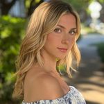 kt - @katie.feeney - Instagram
