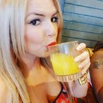Kate Harwell - @kateharwell10 - Instagram