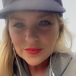 Katie Hatt - @hattkatie - Instagram