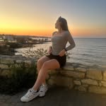 Katie Isaac - @katielouiseisaac - Instagram
