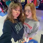 Kate👩🏻‍🦰and👩🏼Lily - @katieandlillard - Instagram