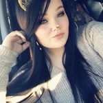 Katie Lundy - @barefoot_nd_buckwildd - Instagram