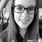 Katie Munter - @popthechampagne2017 - Instagram