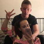 @katienealespam - Instagram