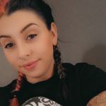 Katie Travis - @katieeeeeeee95 - Instagram