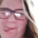 Katie Warwick - @katie.warwick.3990 - Instagram