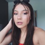 Katie Wick - @makeupbykatiewick - Instagram