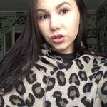 Karina Shunk - @karinafash1998 - Instagram