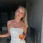 Katie Combs - @katiecombs_ - Instagram