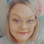 Katy Jones - @katykiserjones1984 - Instagram